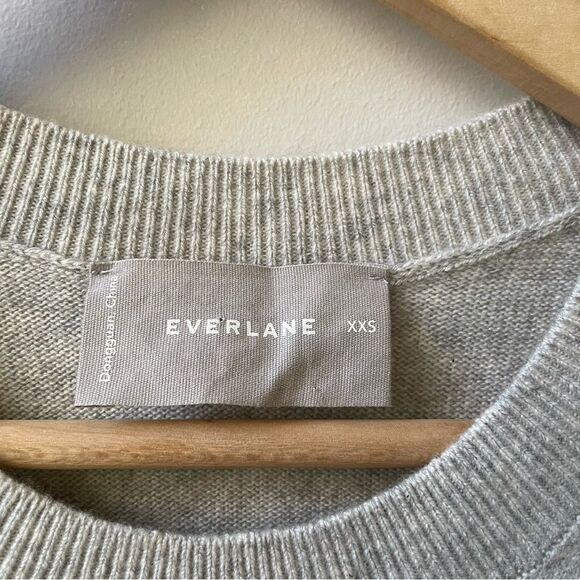 Everlane Lantern Sleeve Cashmere Sweater - Picture 4 of 5